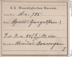 Etiketten zu Apatit (NHMW-MIN-Aa785)